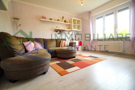 Villa unifamiliare via dei Mille, Centro, Somma Lombardo