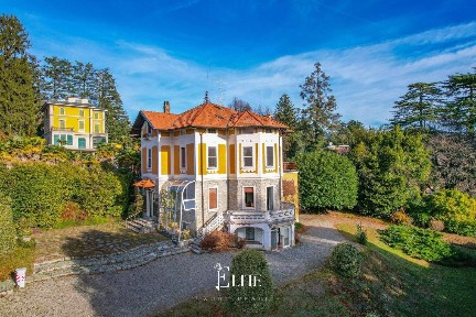 Villa unifamiliare via Benvenuto Cellini 39, Sant'Ambrogio, Varese