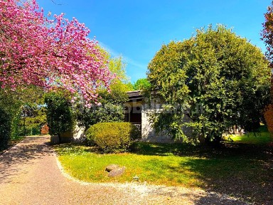 Villa unifamiliare via Onorevole Francesco Beltrami 1, Centro, Sesto Calende