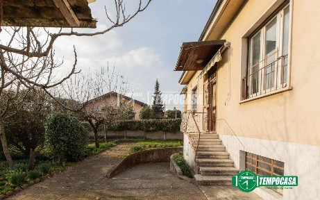 Villa unifamiliare via Santo Stefano 24, Castellanza