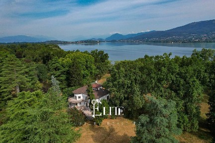 Villa unifamiliare via Piave 55, Cazzago Brabbia