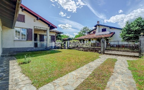 Villa unifamiliare Strada della Garzonera, Centro, Vergiate