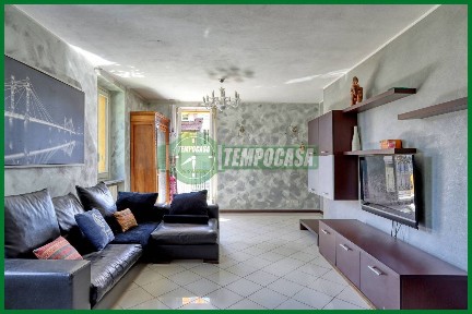 Appartamento in villa via Piemonte, Masnago, Varese