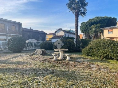 Villa unifamiliare via per castelnovate 18, Cardano al Campo