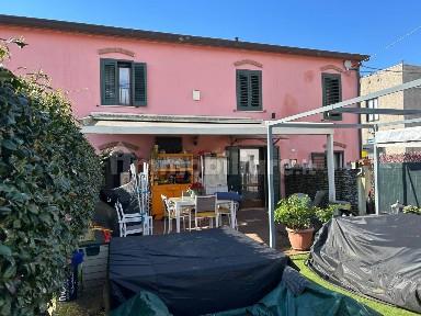 Villa a schiera via del Murello 10, Crociata, Sarzana