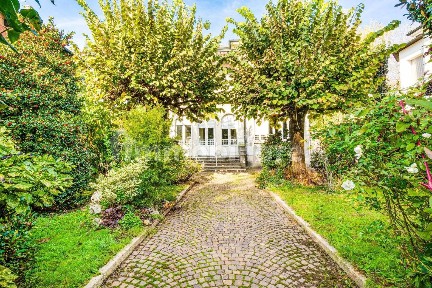 Villa bifamiliare via delle Rimembranze 14, Castellanza