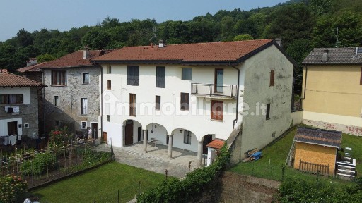 Villa unifamiliare via San Paolo, Centro, Cadegliano-Viconago