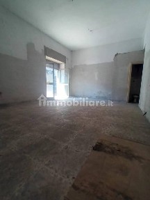 Attività commerciale in Affitto