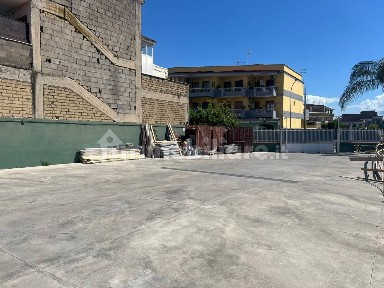 Attività commerciale in Vendita