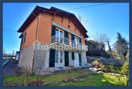Gazzada Schianno, Via Varese