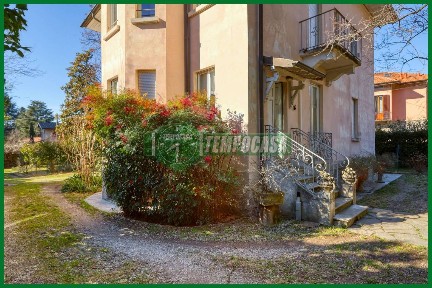 Villa unifamiliare via Virgilio, Sant'Ambrogio, Varese
