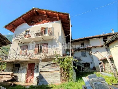 Verrayes, villaggio gran villa
