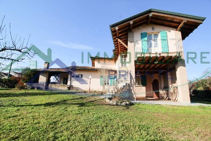 Villa unifamiliare via Cascine, Coarezza, Somma Lombardo