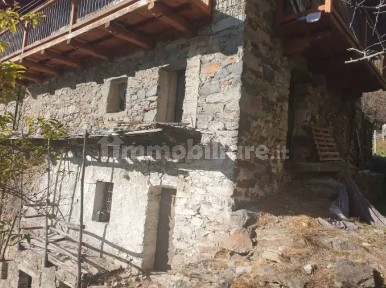 Casale via Artada, Centro, Donnas