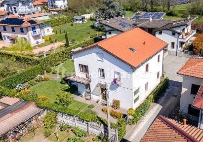 Villa bifamiliare via Antonio Pacinotti, 7, Centro, Tradate
