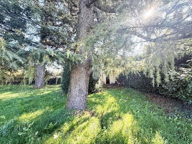 Villa unifamiliare via Ugo Foscolo 30, Gerenzano