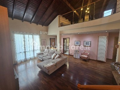 Villa bifamiliare via per Cerro 40/60, Uboldo