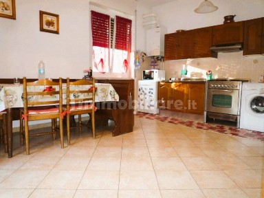 Villa unifamiliare via Cairoli, 8, Biandronno