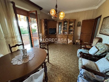 Villa a schiera 4 locali, buono stato, Casano Dogana Isola, Luni