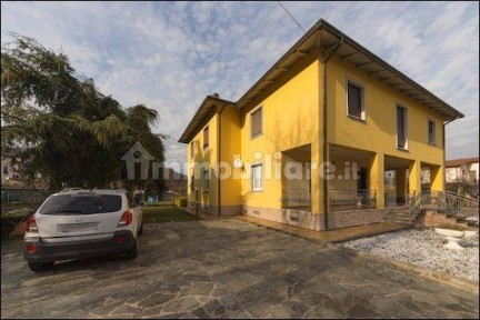Villa a schiera 5 locali, buono stato, Centro, Ameglia