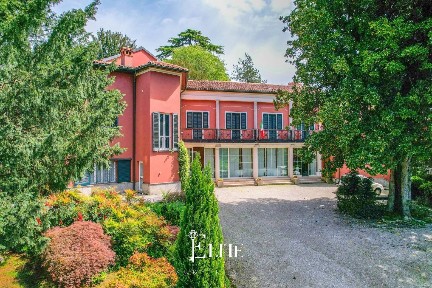 Villa unifamiliare via Sant'Alessandro 3, Centro, Besozzo