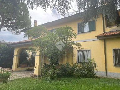 Villa unifamiliare via milano 16, Cardano al Campo