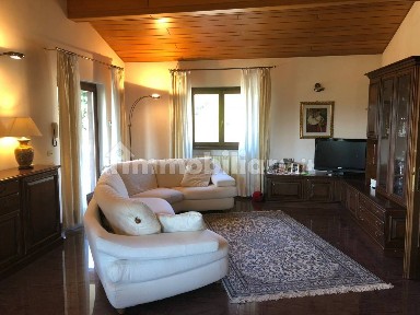 Porto Valtravaglia, Via Cristoforo Colombo