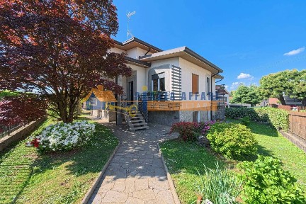 Villa unifamiliare via Bregana 12, Solbiate Arno