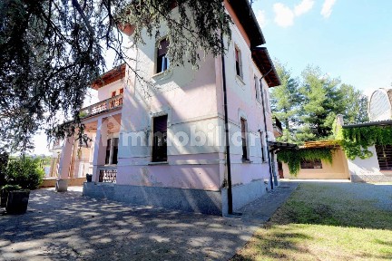 Villa unifamiliare corso 20 Settembre 111, Santissimi Apostoli, Busto Arsizio