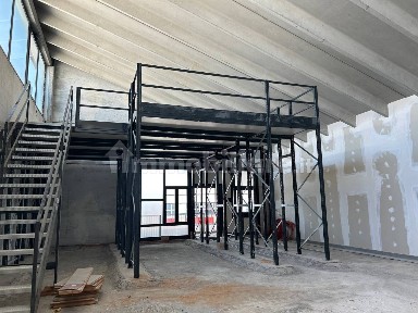 Magazzino - Deposito in Vendita