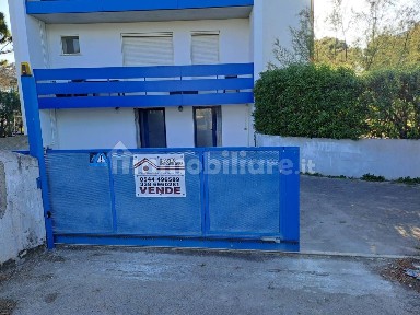 Ravenna, Lido Adriano - Lido di Dante, Viale Omero, 1