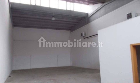 Magazzino - Deposito in Vendita