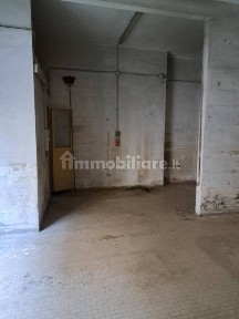 Magazzino - Deposito in Vendita