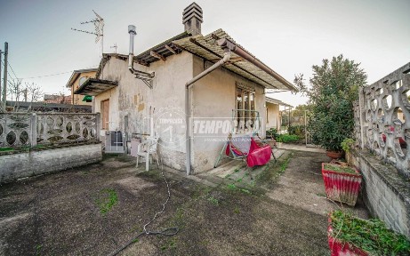 Villa unifamiliare via Lavaredo 15, Fagnano Olona