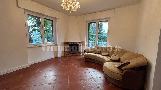 Villa unifamiliare via G. B. Busnelli, Saronno