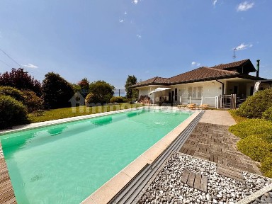 Villa unifamiliare via Enrico fermi 18, Centro, Sumirago