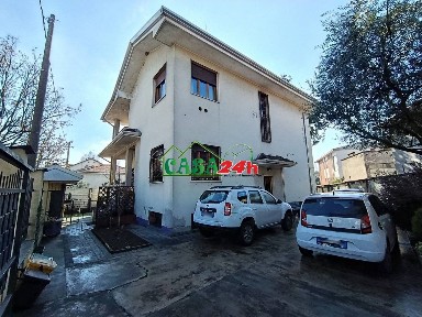 Appartamento in villa via Varese 186, Saronno