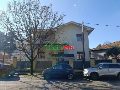 Appartamento in villa via Varese 186, Saronno