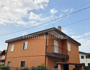 Villa unifamiliare via Ernesto Teodoro Moneta 26, Gerenzano