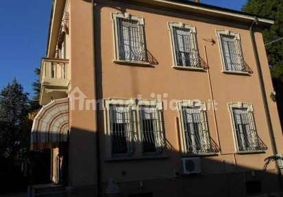 Villa all'asta via Novara, 12, Saronno