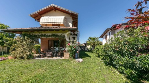 Villa unifamiliare via Per Samarate, Madonna Regina, Busto Arsizio