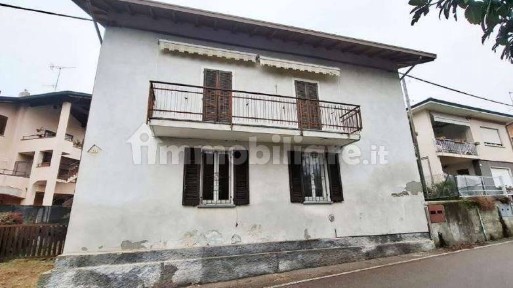 Villa all'asta via Incasale 14, Sesto Calende