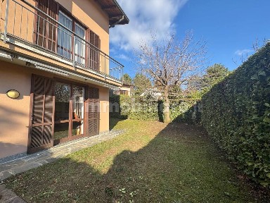 Villa bifamiliare via Gaetano Previati 7, Montello, Varese