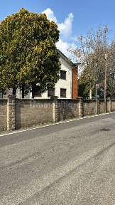 Villa bifamiliare via Armando Diaz 8, Centro, Samarate