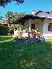 Villa unifamiliare via Brianzola 21, Carnago