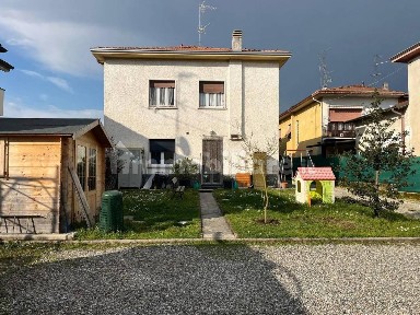 Villa unifamiliare via Mameli, 3, Arsago Seprio