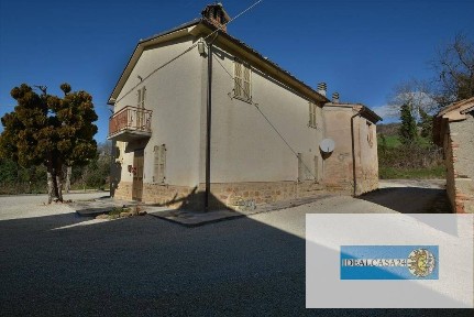 Terratetto unifamiliare camporotondo di fiastrone c.da colvenale 7, Camporotondo di Fiastrone