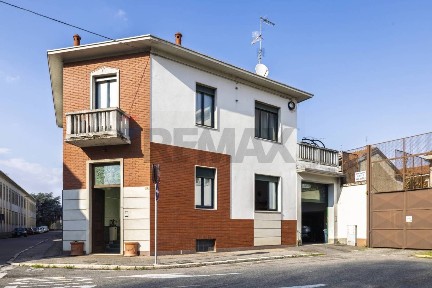 Terratetto unifamiliare 344 m², buono stato, Ospedale, Busto Arsizio