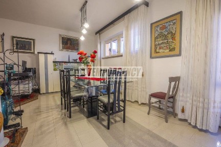Terratetto unifamiliare viale montolmo, Centro, Corridonia