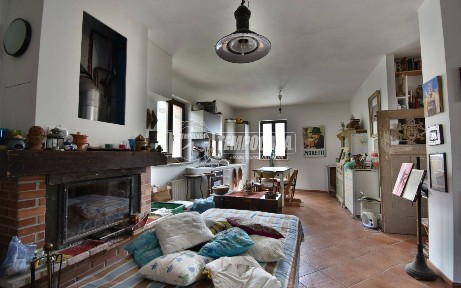 Terratetto unifamiliare Contrada Colvenale 18, Camporotondo di Fiastrone